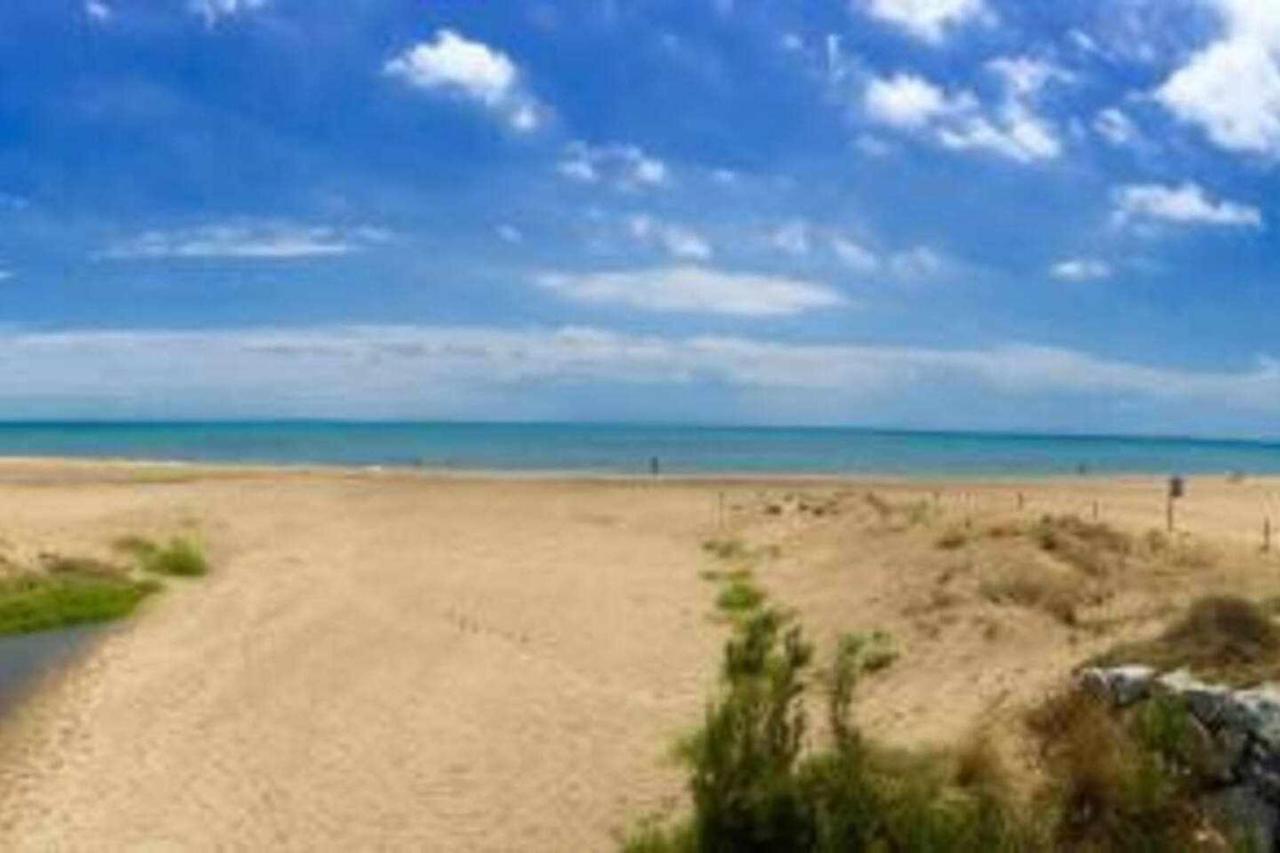 Apartment La Gavina Beach Barcelona Airport Gava Luaran gambar