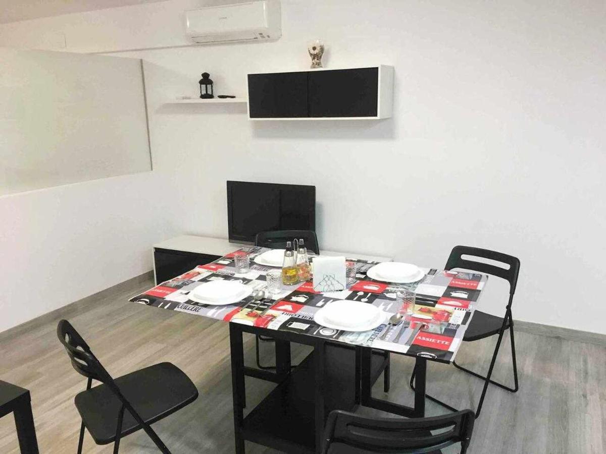 Apartment La Gavina Beach Barcelona Airport Gava Luaran gambar